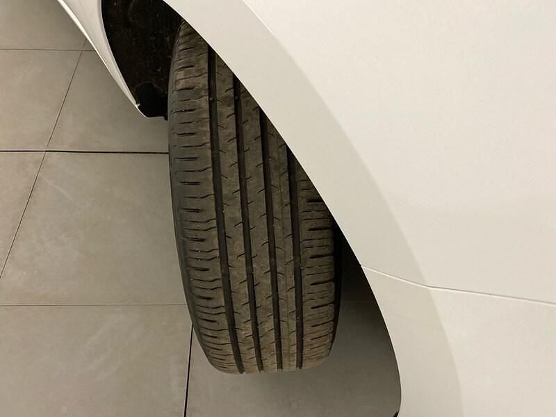 Usado Renault Kangoo Equilibre 88 kW (120 CV) 2024 Gris Monovolumen