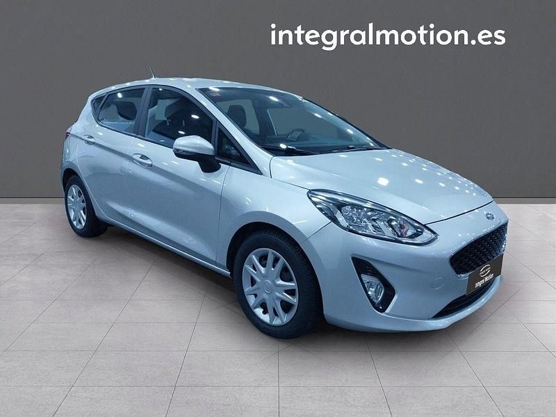 Usado Ford Fiesta Trend 74 CV (54 kW) 2021 Gris Berlina