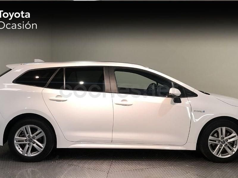 Usado Toyota Corolla Active 122 CV (89 kW) 2019 Blanco Familiar