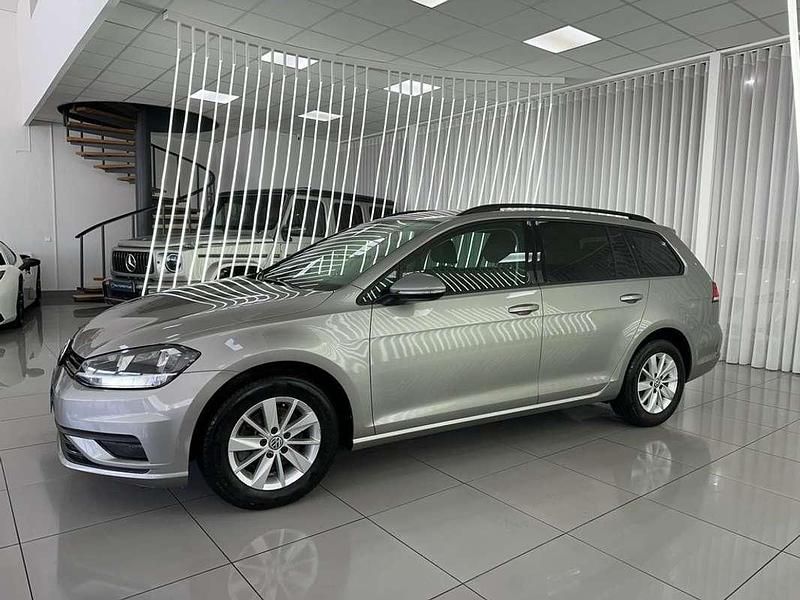 Usado VW Golf VII Edition 116 CV (85 kW) 2020 Gris Familiar