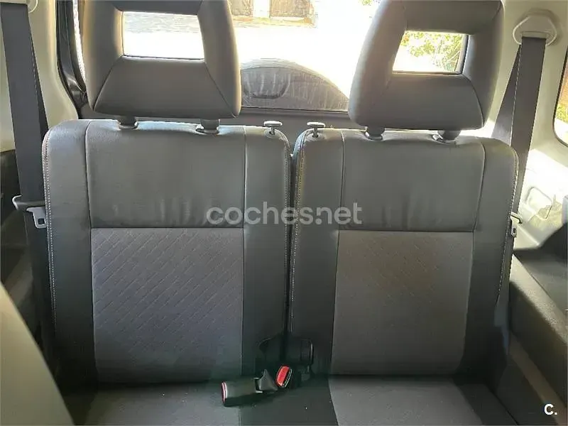 Usado Suzuki Jimny 85 CV (62 kW) 2010 Negro SUV