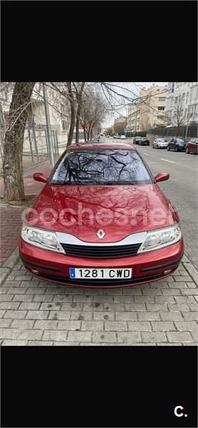 Usado Renault Laguna II Expression 150 CV (110 kW) 2004 Granate Berlina