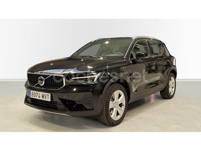 Negro Usado 2024 Volvo XC40 Core SUV | 36.900 € (Caro) - Imagen 1/4
