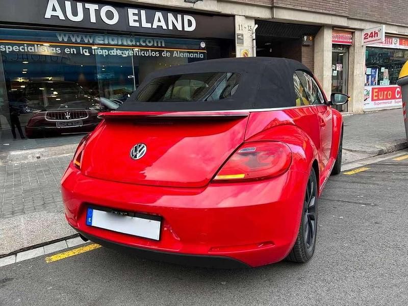 Usado VW Beetle Design 105 CV (77 kW) 2014 Rojo Utilitario