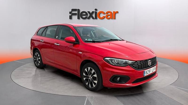 Usado Fiat Tipo Lounge 95 HP (69 kW) 2020 Vermelho Carrinha