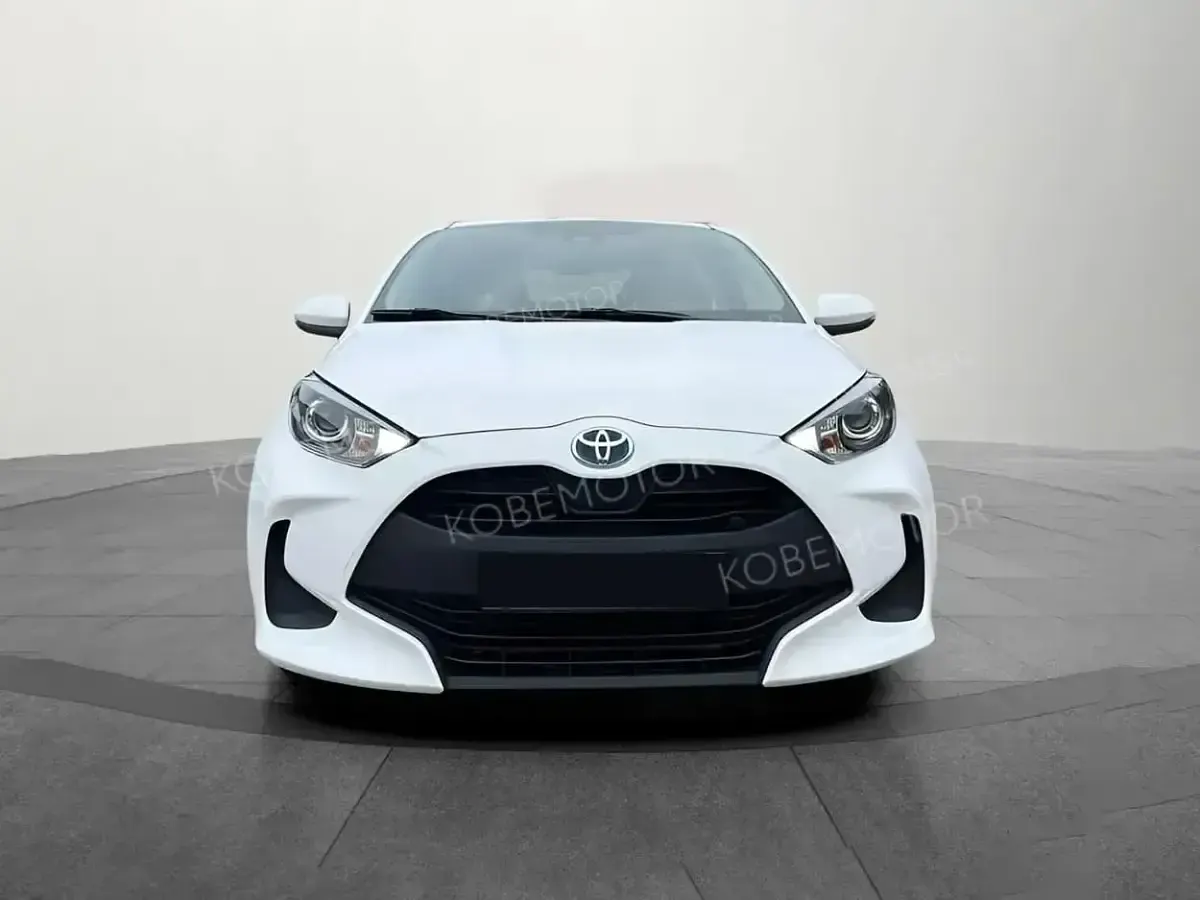 Nuevo Toyota Yaris Active 116 CV (85 kW) 2026 Blanco Utilitario