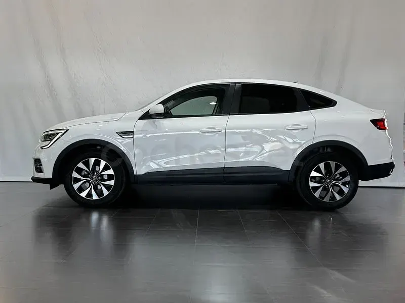 Usado Renault Arkana Equilibre 140 CV (102 kW) 2023 Blanco SUV