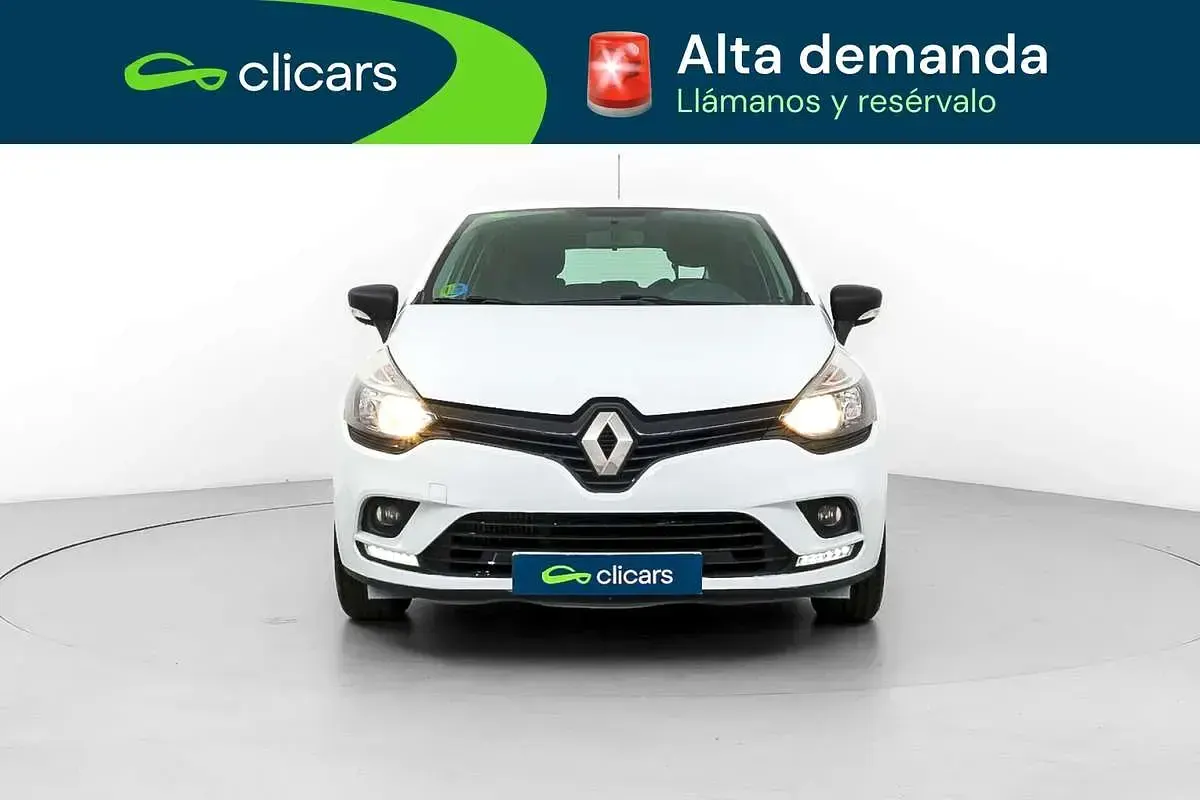 Begagnad Renault Clio IV Business 90 HK (66 kW) 2019 Vit Halvkombi