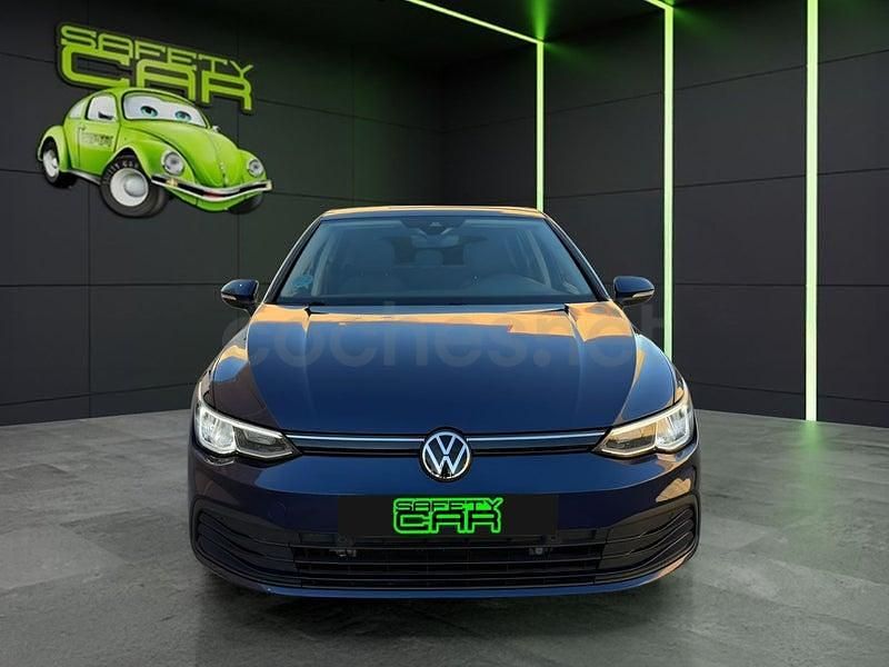 Usado VW Golf VIII Life 115 CV (84 kW) 2022 Azul Berlina