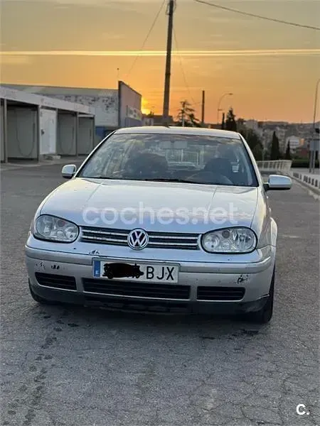 Usado VW Golf IV Highline 115 CV (84 kW) 2001 Blanco Berlina