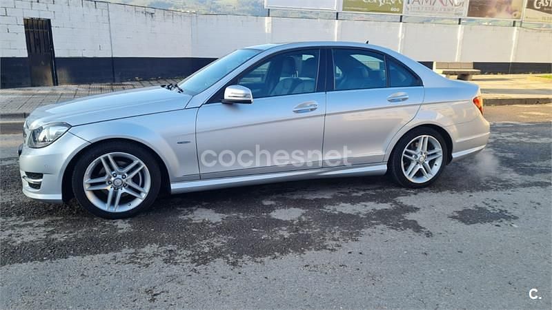 Usado Mercedes C250 204 CV (150 kW) 2014 Gris / plata Berlina