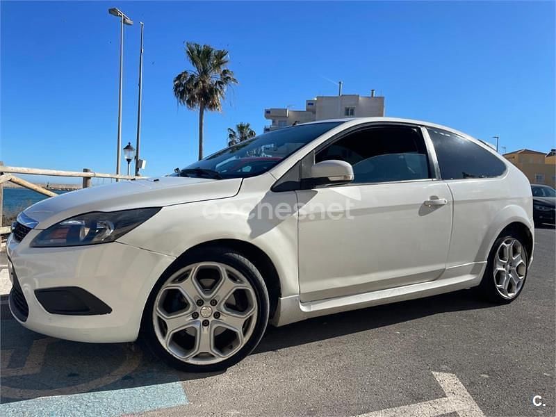 Brugt Ford Focus Trend 115 HK (84 kW) 2008 Hvid Sedan