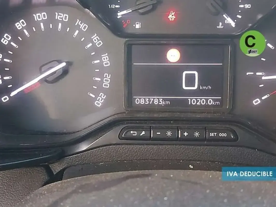 Usado Citroën Berlingo Live 102 CV (75 kW) 2023 Blanco Monovolumen