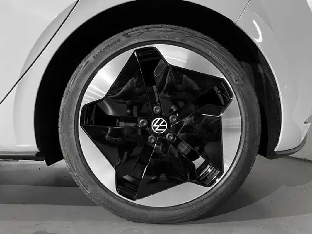 Begagnad VW ID.3 Pro 150 kW (204 HK) 2025 Vit Halvkombi