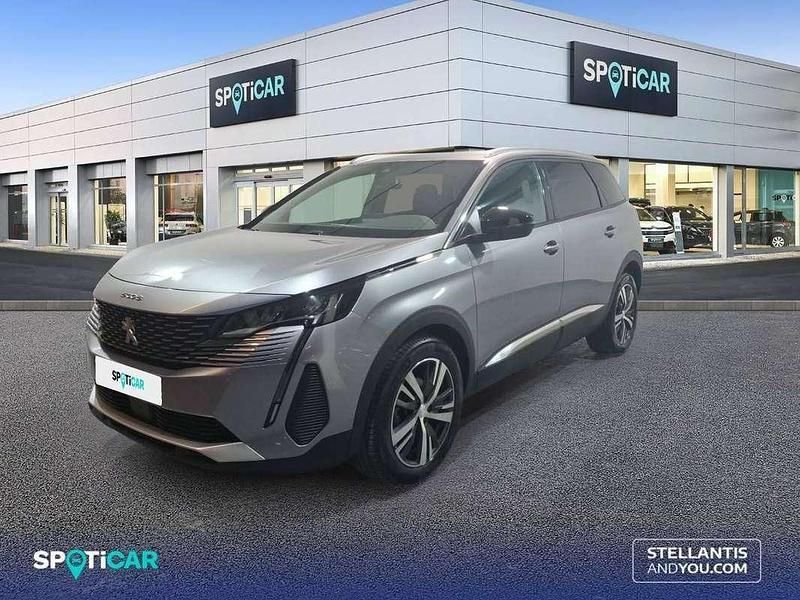 Gris Usado 2024 Peugeot 5008 Allure Monovolumen | 24.950 € (Precio justo) - Imagen 1/4