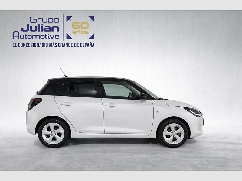 Nuevo Suzuki Swift 83 CV (61 kW) 2026 Blanco Utilitario