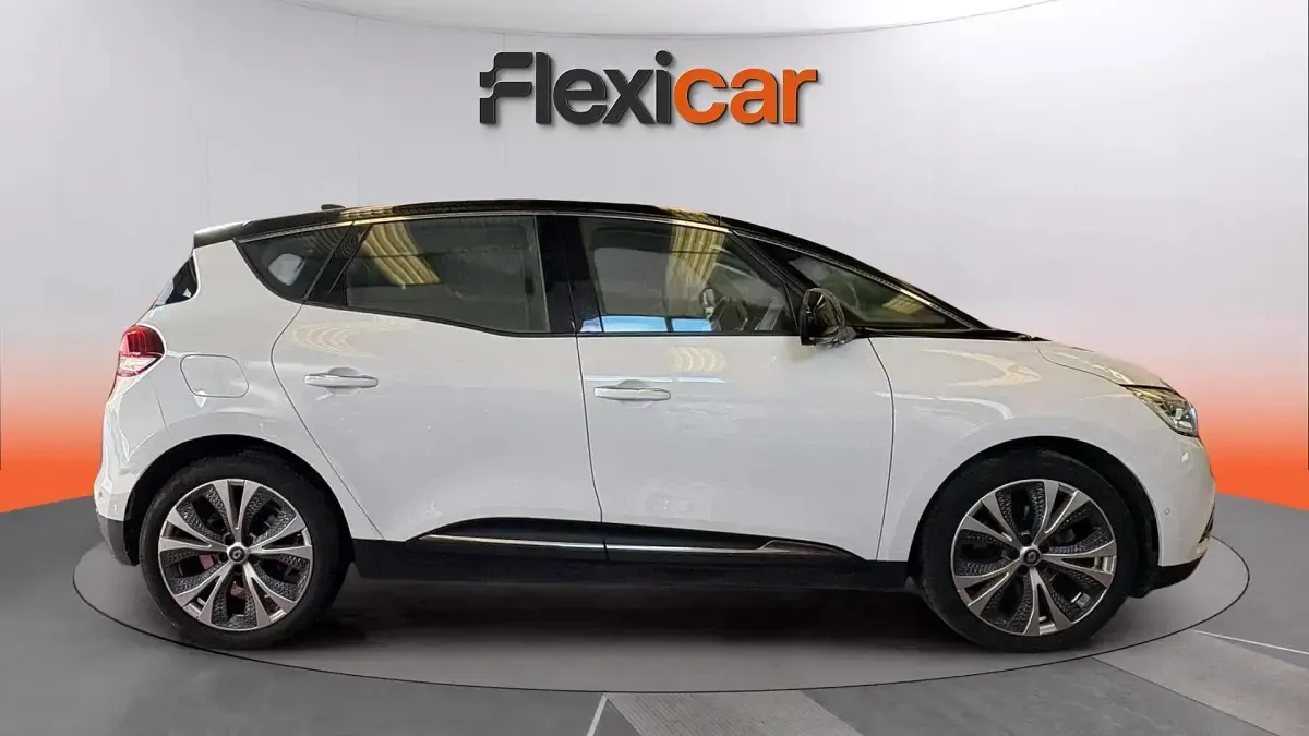 Usado Renault Scénic III Edition One 131 CV (96 kW) 2017 Blanco Monovolumen