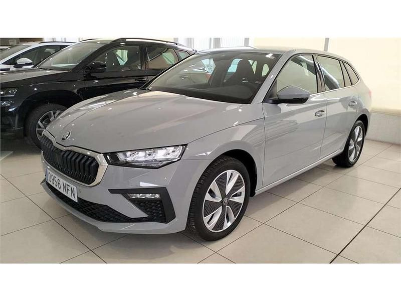 Nuevo 2025 Skoda Scala Utilitario | 23.490 € (Un poco caro) - Imagen 1/4