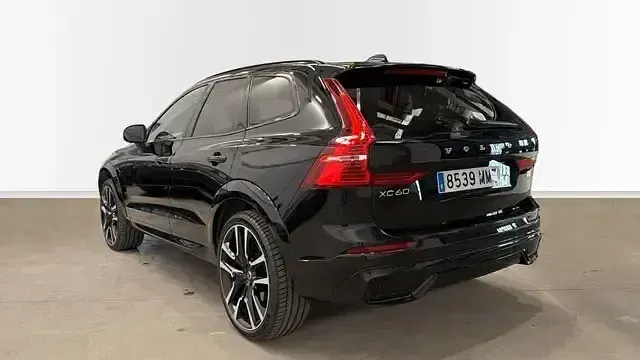 Usado Volvo XC60 Ultimate 350 CV (257 kW) 2024 Negro SUV