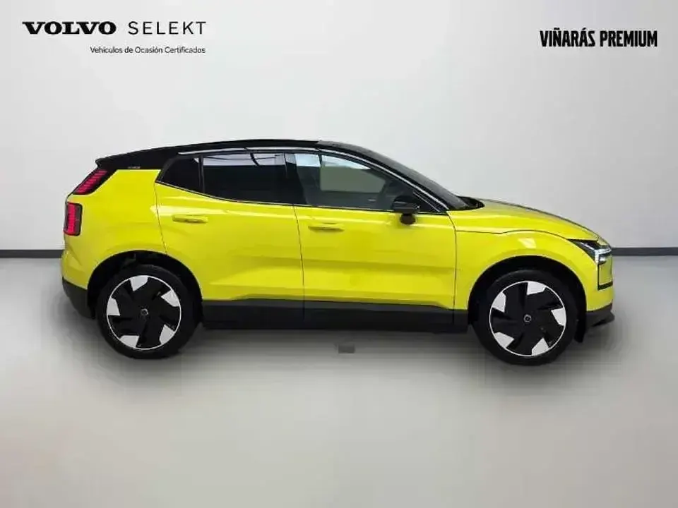 Usado Volvo EX30 Plus 200 kW (272 CV) 2024 Amarillo SUV