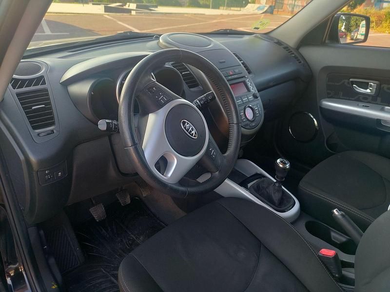 Usado Kia Soul 128 CV (94 kW) 2012 Negro SUV