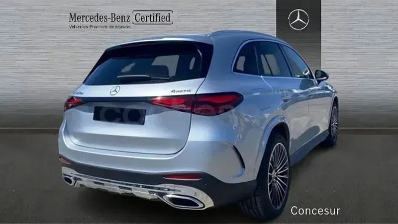 Usado Mercedes GLC220 197 CV (144 kW) 2023 Gris / plata SUV