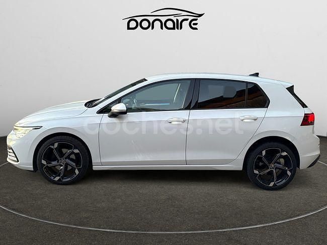Usado VW Golf VIII Life 115 CV (84 kW) 2021 Blanco Berlina