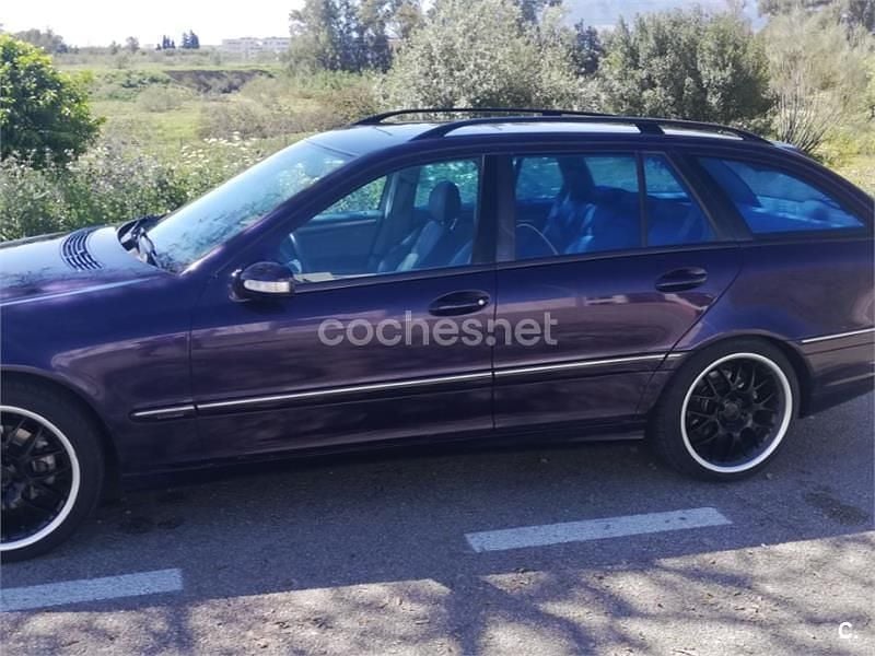 Usado Mercedes C270 Avantgarde 170 CV (125 kW) 2002 Azul Familiar