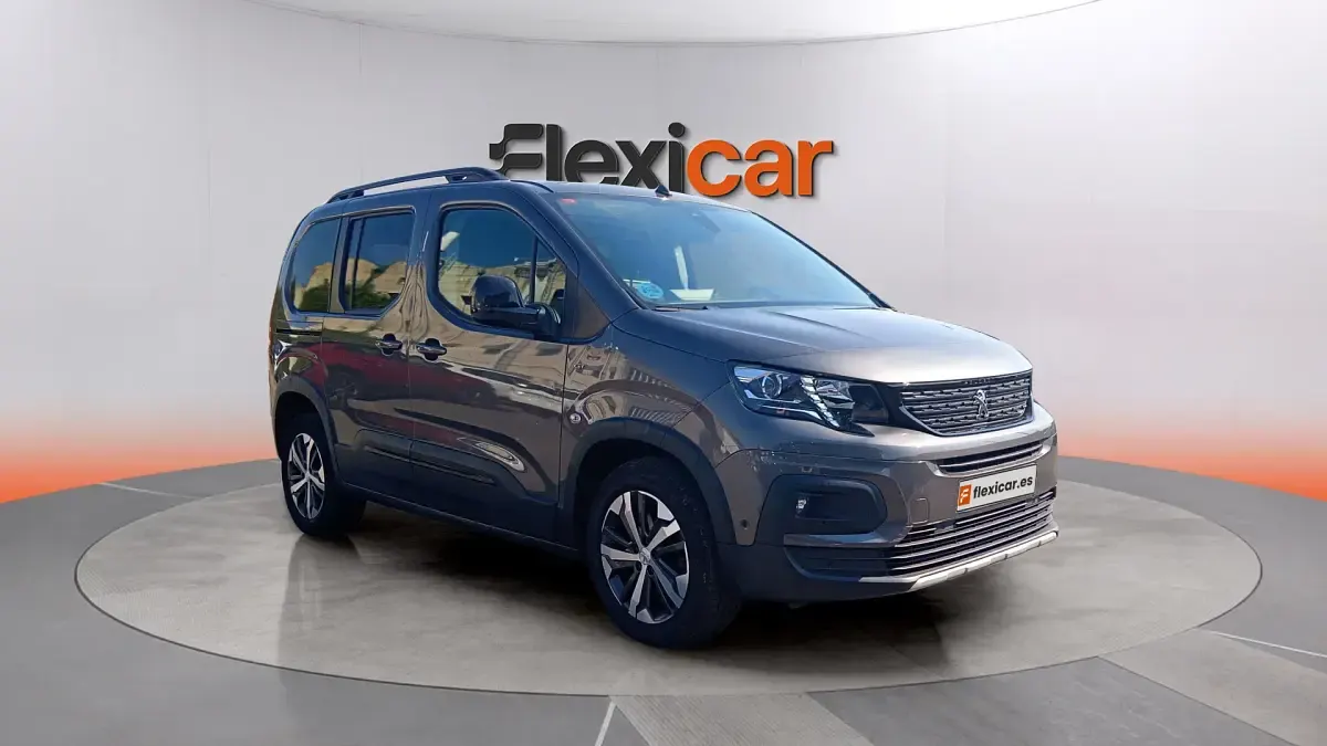 Usado Peugeot Rifter Allure 102 CV (75 kW) 2023 Monovolumen