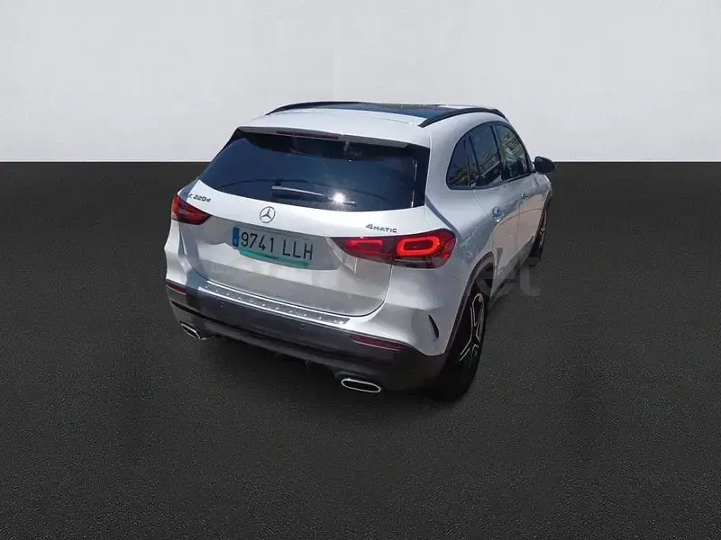 Usado Mercedes GLA220 190 CV (139 kW) 2020 Blanco SUV