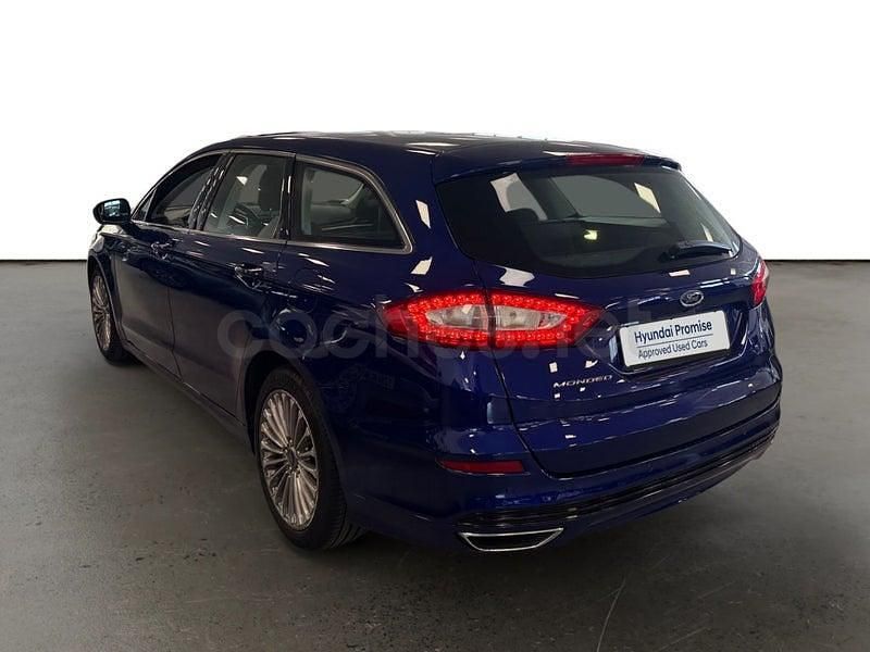 Usado Ford Mondeo Titanium 150 CV (110 kW) 2017 Azul Familiar