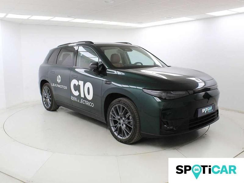 Usado Leapmotor C10 8 kW (12 CV) 2024 Verde SUV