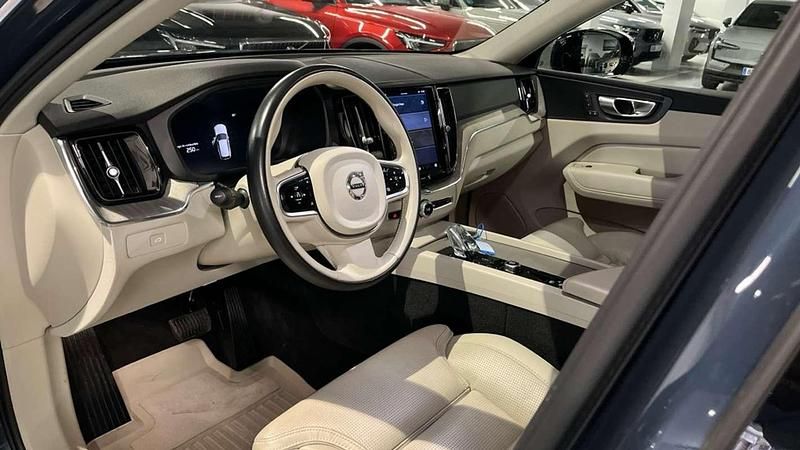 Usado Volvo XC60 Plus 197 CV (144 kW) 2023 Azul SUV
