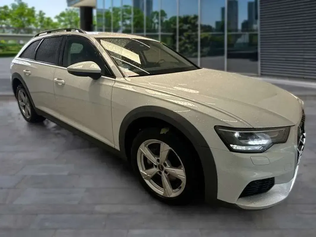 Usado Audi A6 Allroad Ambiente 204 CV (150 kW) 2022 Blanco Familiar