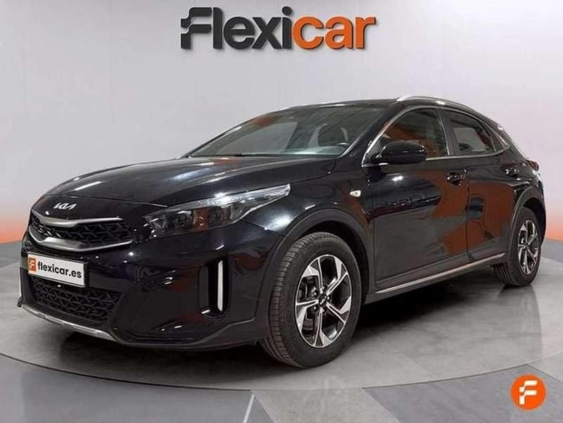 Usado Kia XCeed 120 CV (88 kW) 2023 Negro SUV