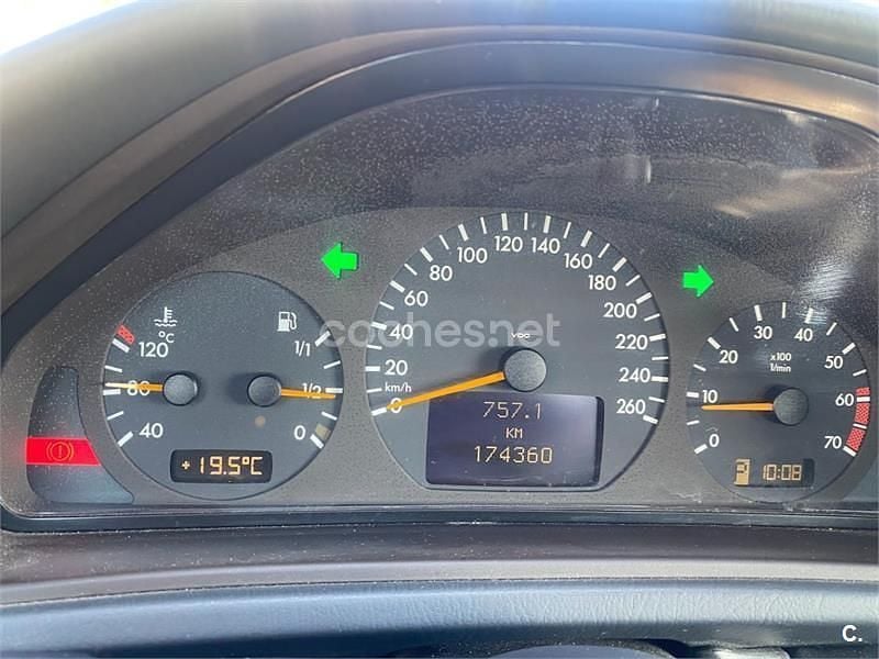 Usado Mercedes CLK230 Elegance 193 CV (141 kW) 1999 Azul Coupe