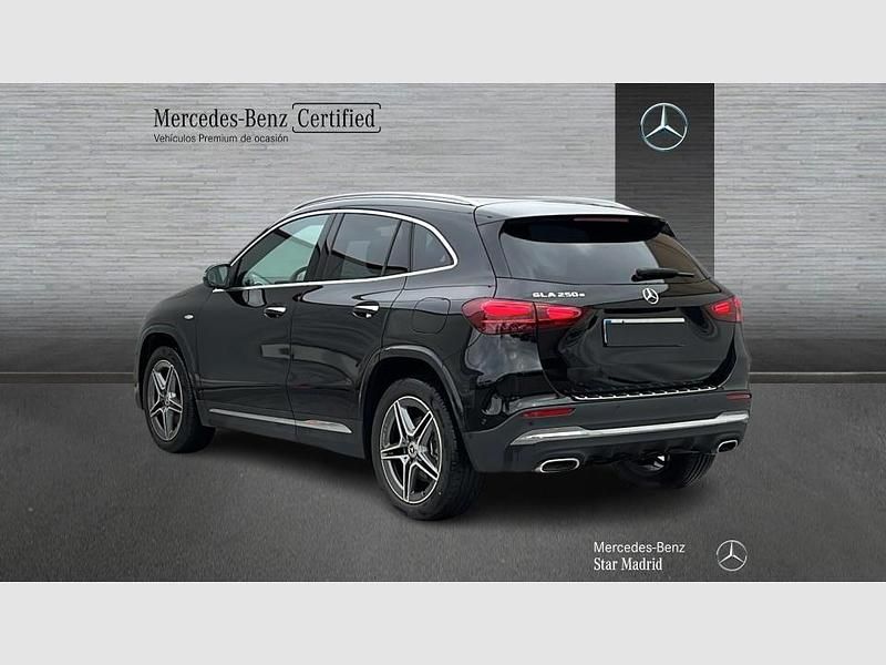 Usado Mercedes GLA250 218 CV (160 kW) 2025 Negro SUV