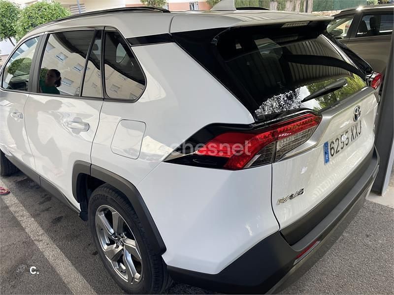 Usado Toyota RAV4 Hybrid Advance 218 CV (160 kW) 2019 Blanco SUV
