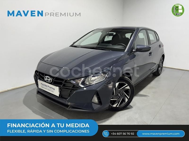 Gris / plata Usado 2024 Hyundai i20 Berlina | 16.900 € (Precio justo) - Imagen 1/4