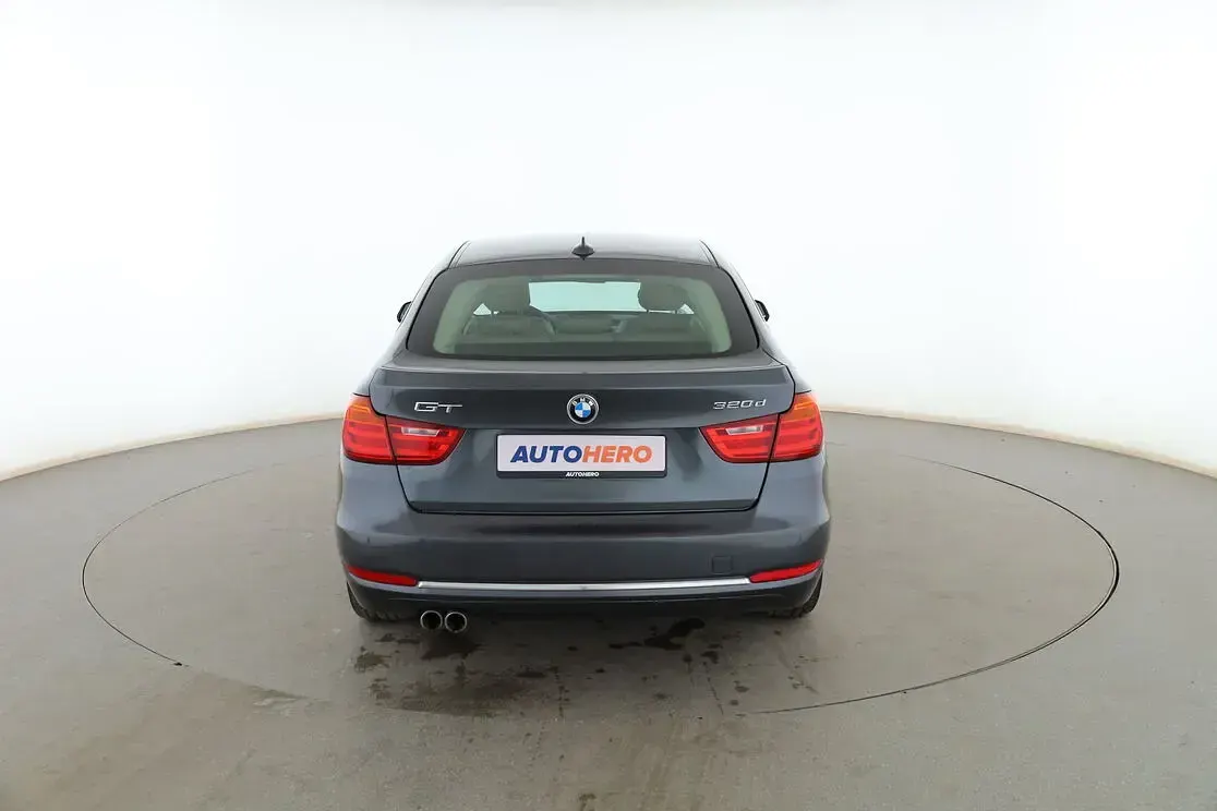 Usado BMW 320 Luxury Line 190 CV (139 kW) 2015 Gris Berlina