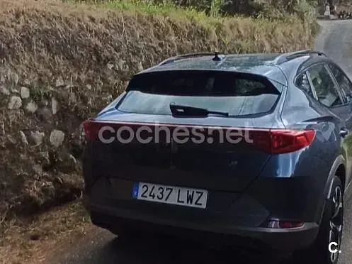 Usado Cupra Formentor 150 CV (110 kW) 2022 Gris / plata SUV