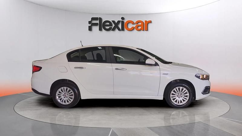 Usado Fiat Tipo 131 HP (96 kW) 2024 Branco Sedan