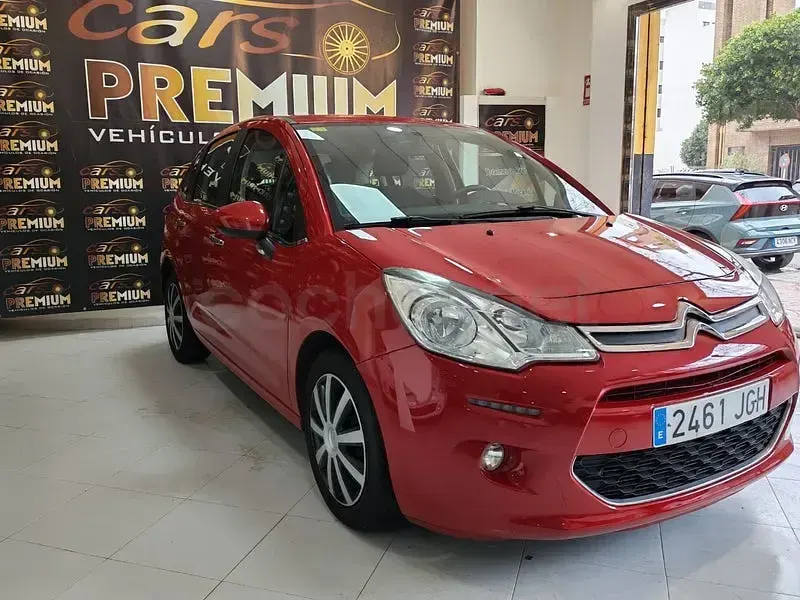 Usado Citroën C3 Exclusive 92 CV (67 kW) 2015 Rojo Berlina