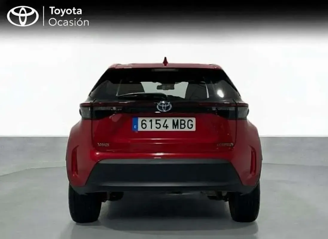 Usado Toyota Yaris Cross Active 116 CV (85 kW) 2022 Rojo SUV