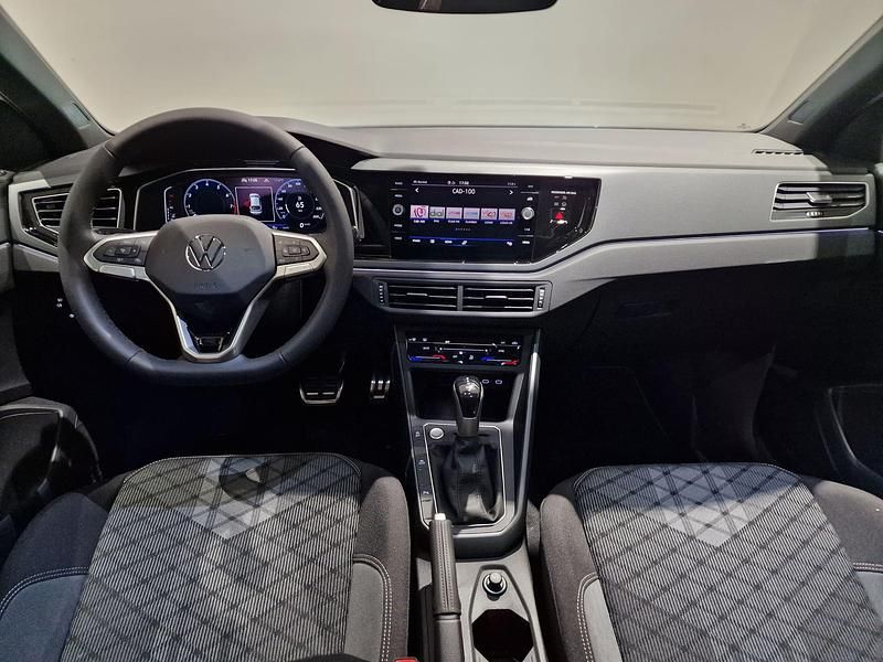 Usado VW Taigo R-line 116 CV (85 kW) 2025 Blanco SUV