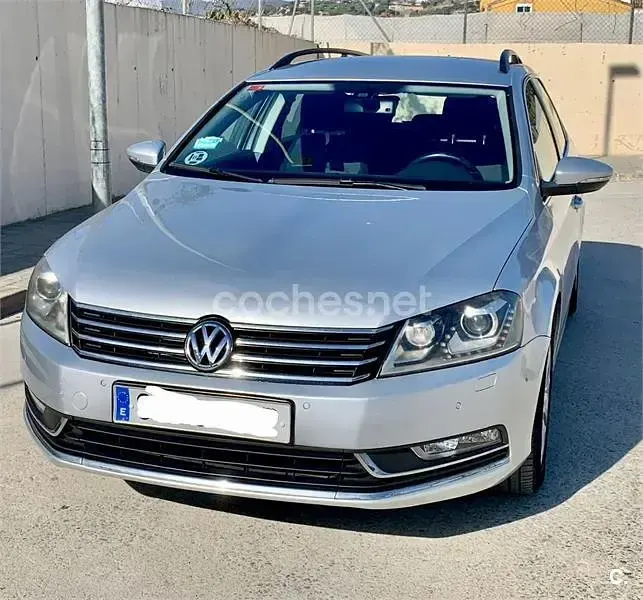 Usado VW Passat Advance 140 CV (102 kW) 2012 Gris / plata Familiar