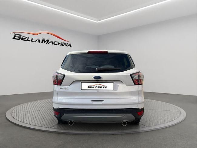 Usado Ford Kuga Titanium 150 CV (110 kW) 2016 Blanco SUV