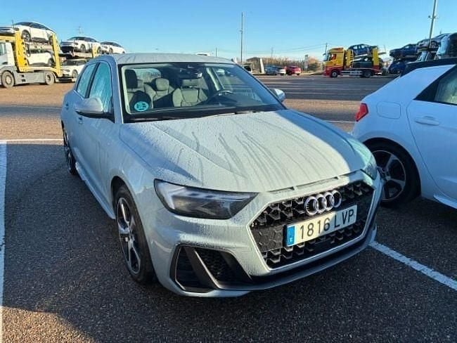 Usado Audi A1 Sportback 95 CV (69 kW) 2022 Gris Utilitario