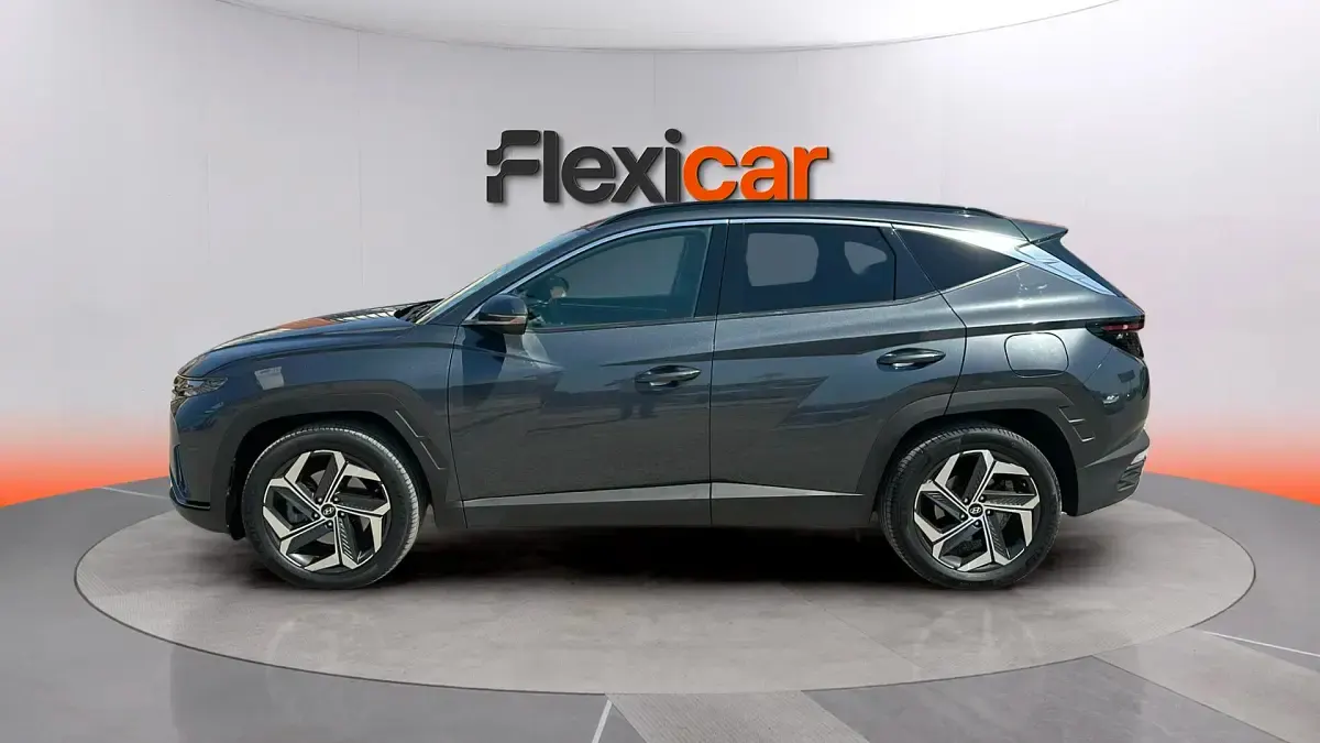 Usado Hyundai Tucson 136 CV (100 kW) 2021 Gris SUV