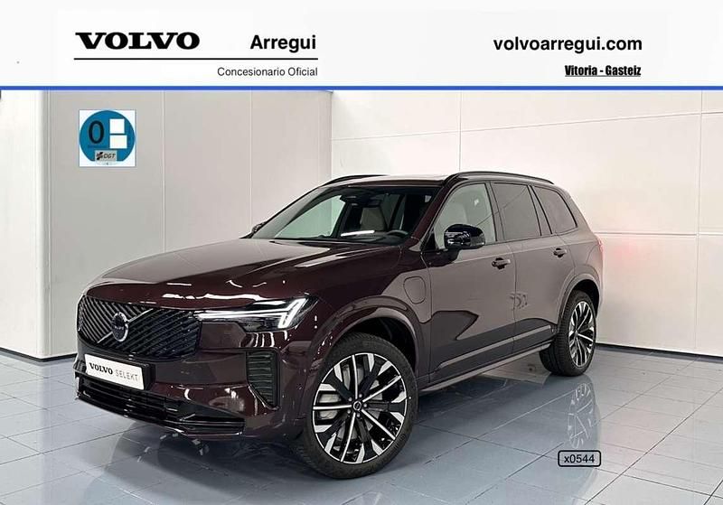 Rojo Nuevo 2025 Volvo XC90 Plus SUV | 94.900 € - Imagen 1/4